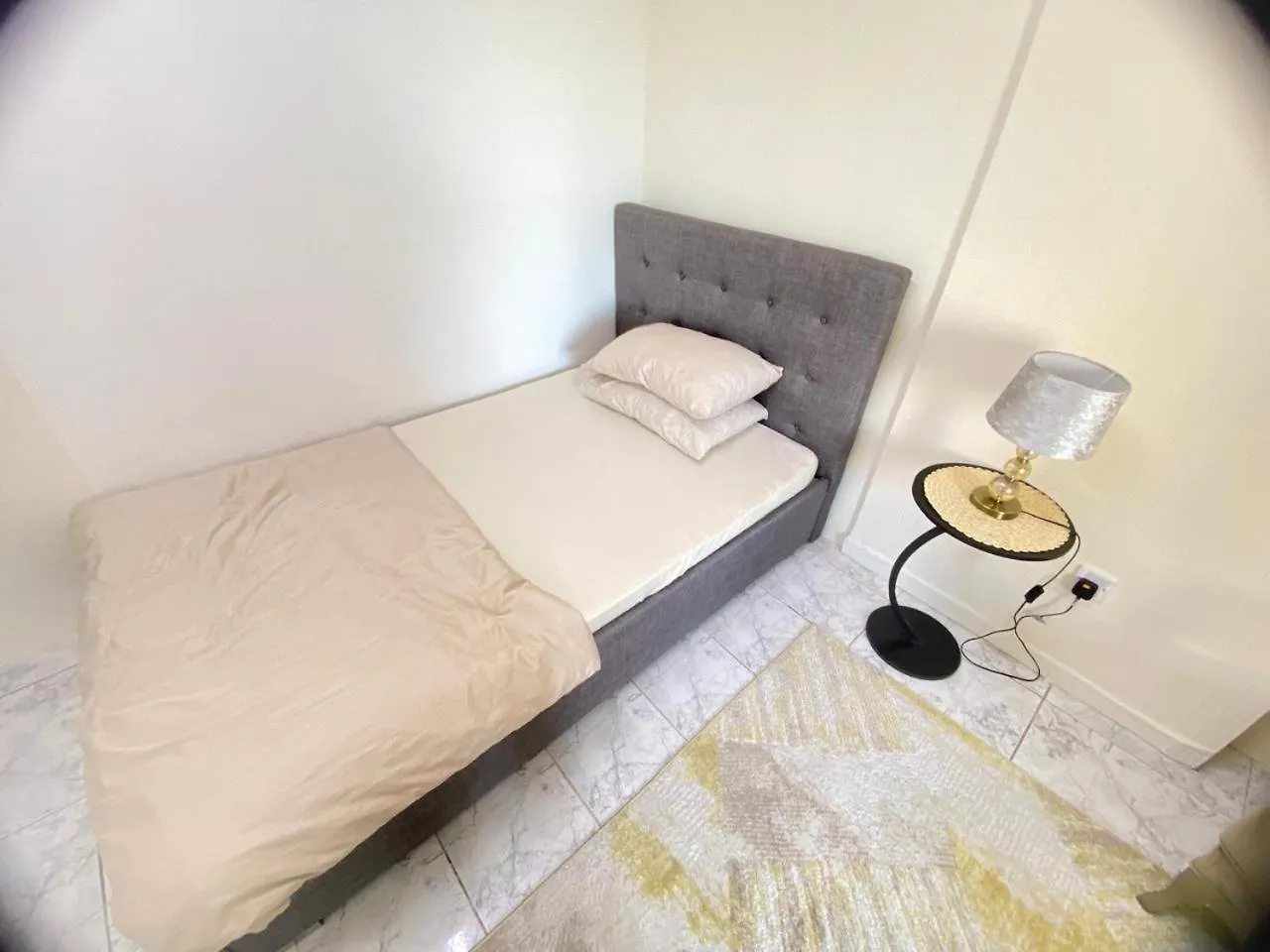 Homestay Dinar Stay Abu Dhabi