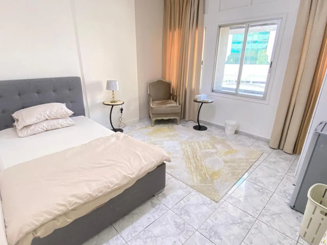Homestay Dinar Stay Abu Dhabi United Arab Emirates