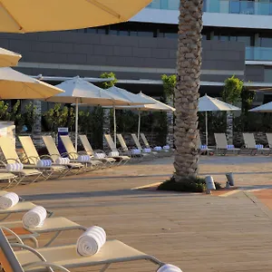 מלון Park By Radisson Yas Island, אבו דאבי